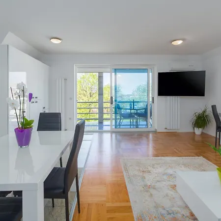 Marea Blue Apartman